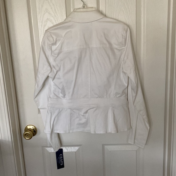 *NEW* “Chaps” white jacket; size small petite - Picture 3 of 11